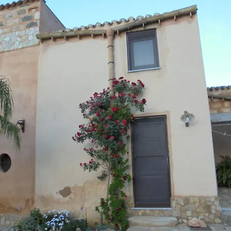 Baglio Poma * Кастеллуццо